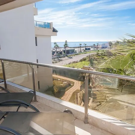 Marina Del Castillo 321